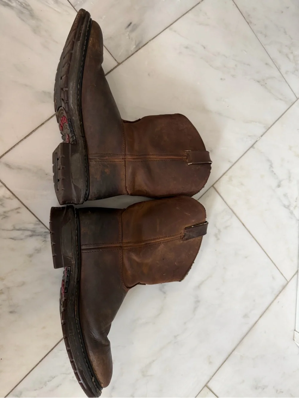 Rocky Men’s 9.5 brown leather midcalf round toe pull on comfort work boots